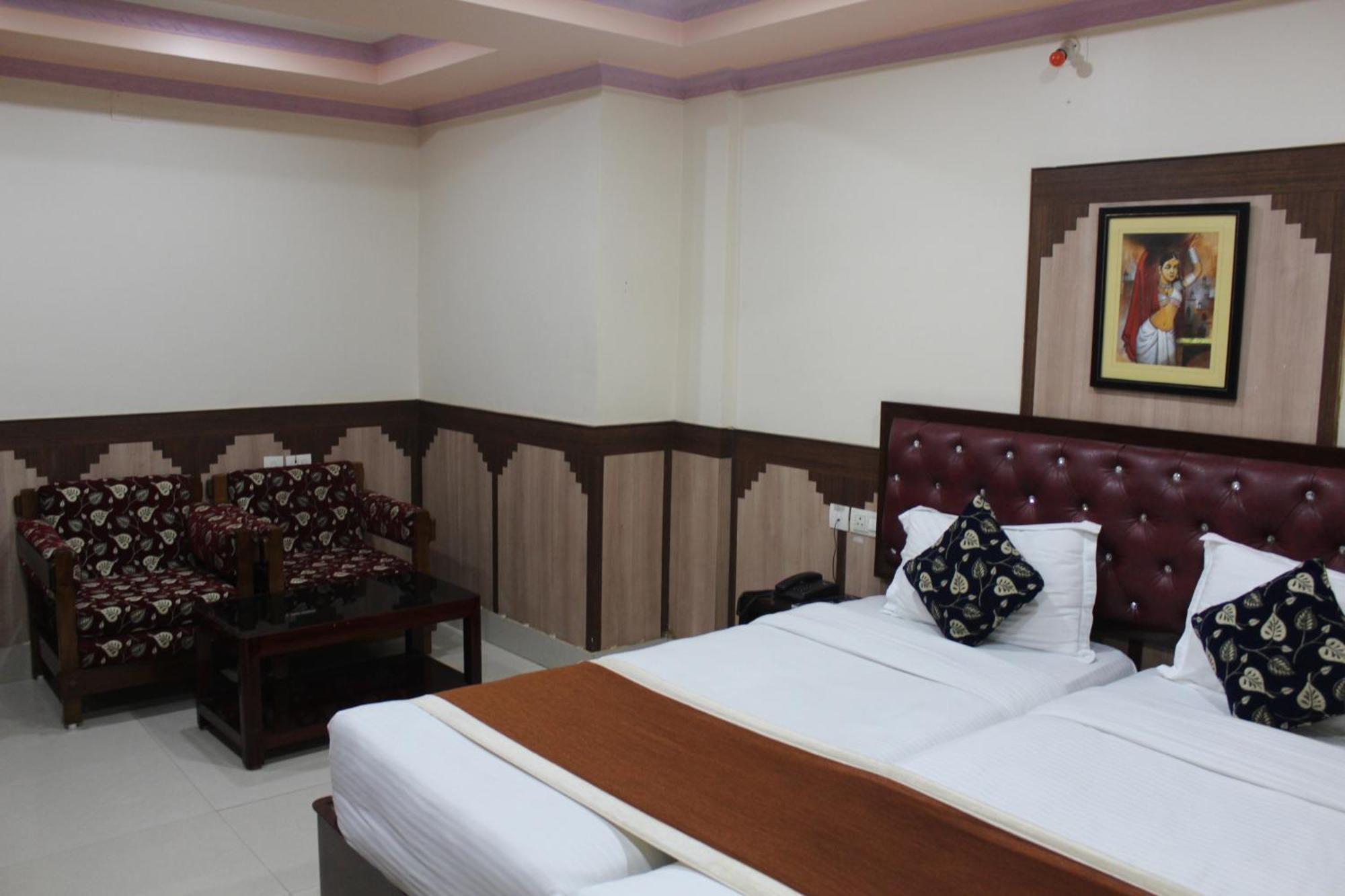 Hotel Gokul Plaza à Bhubaneswar Extérieur photo
