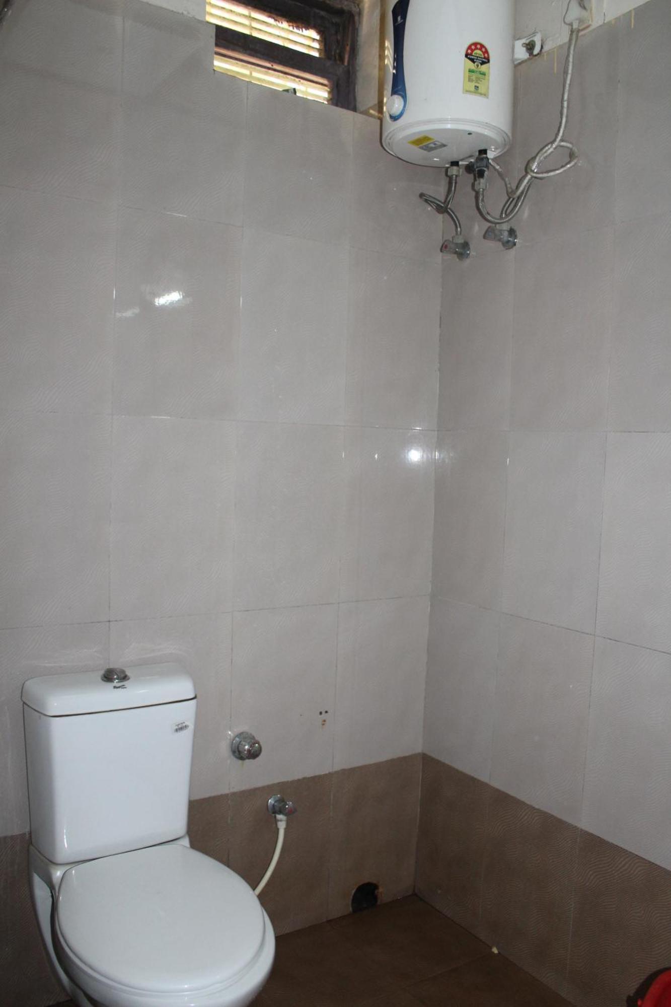 Hotel Gokul Plaza à Bhubaneswar Extérieur photo
