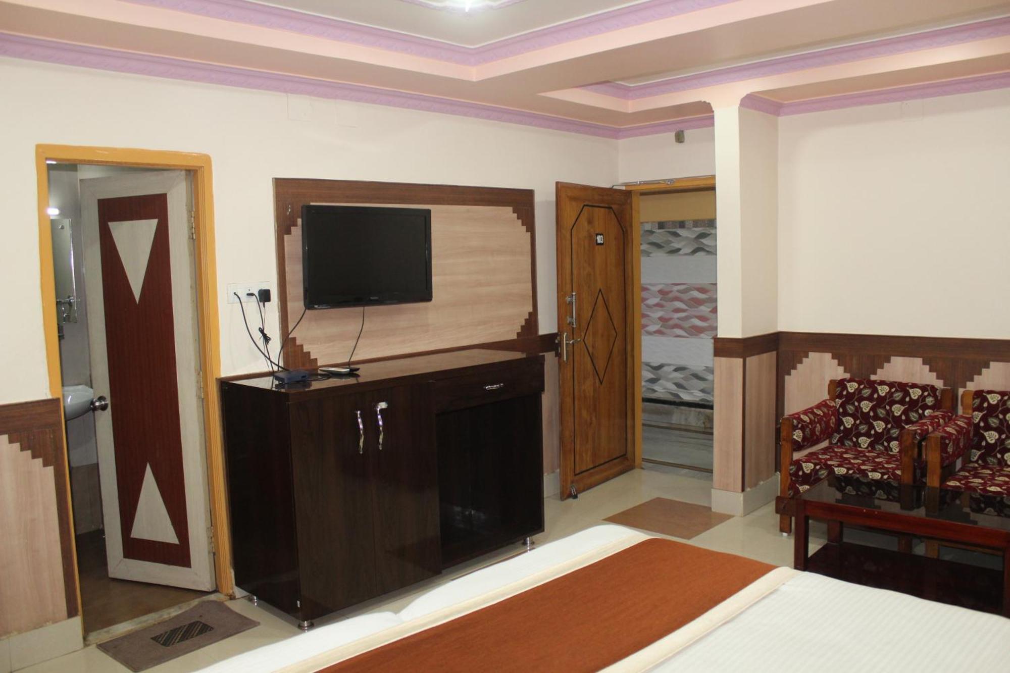 Hotel Gokul Plaza à Bhubaneswar Extérieur photo