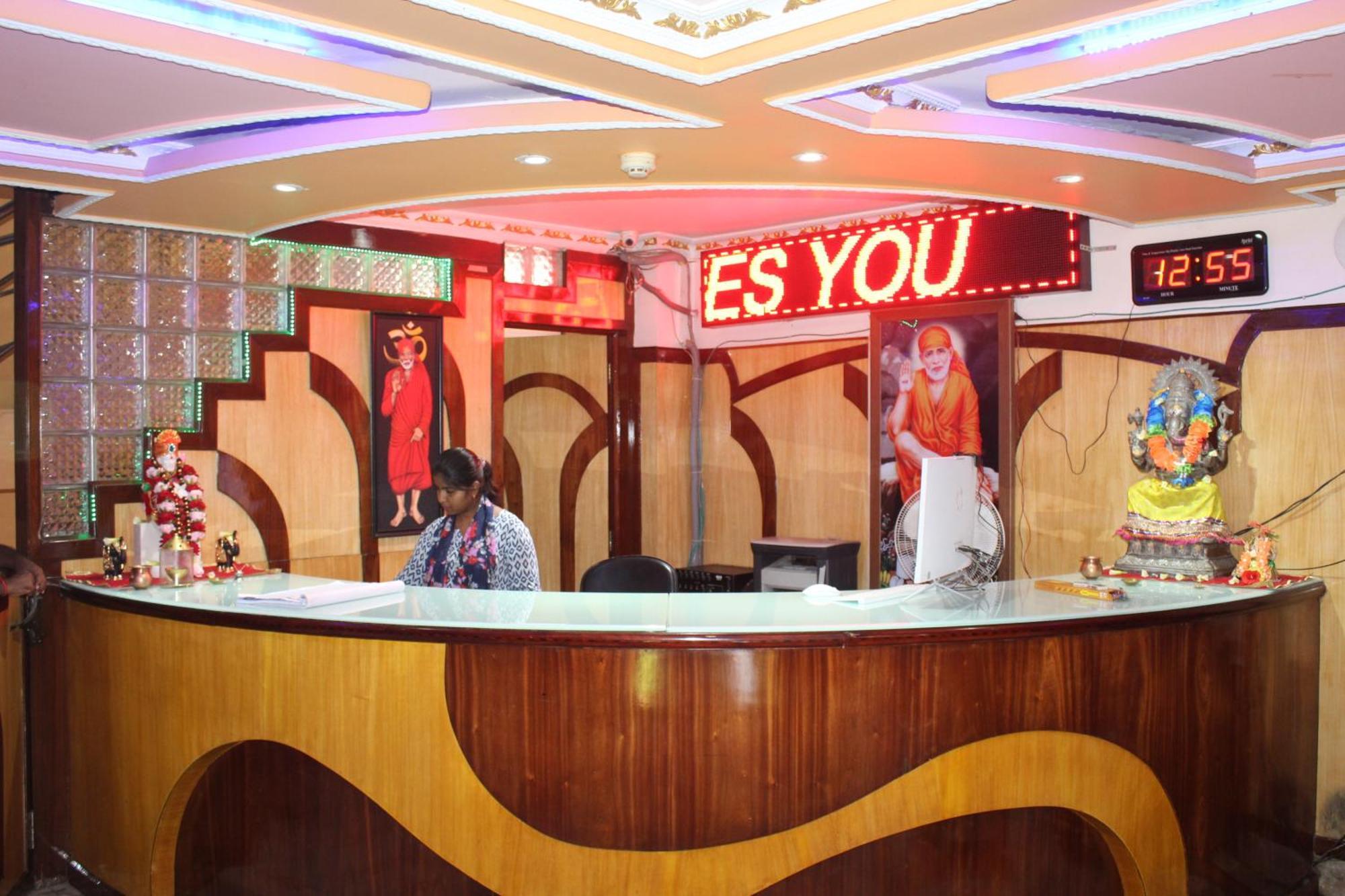 Hotel Gokul Plaza à Bhubaneswar Extérieur photo